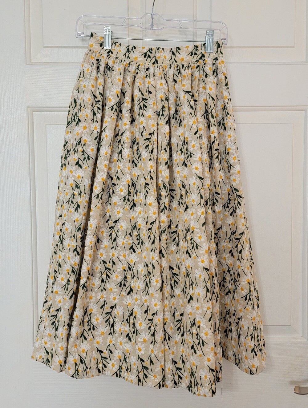 Women's Linen Floral Embroidered Gathered Skirt With Zipper & Pockets